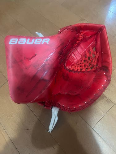 Bauer Hyperlight Goalie Glove