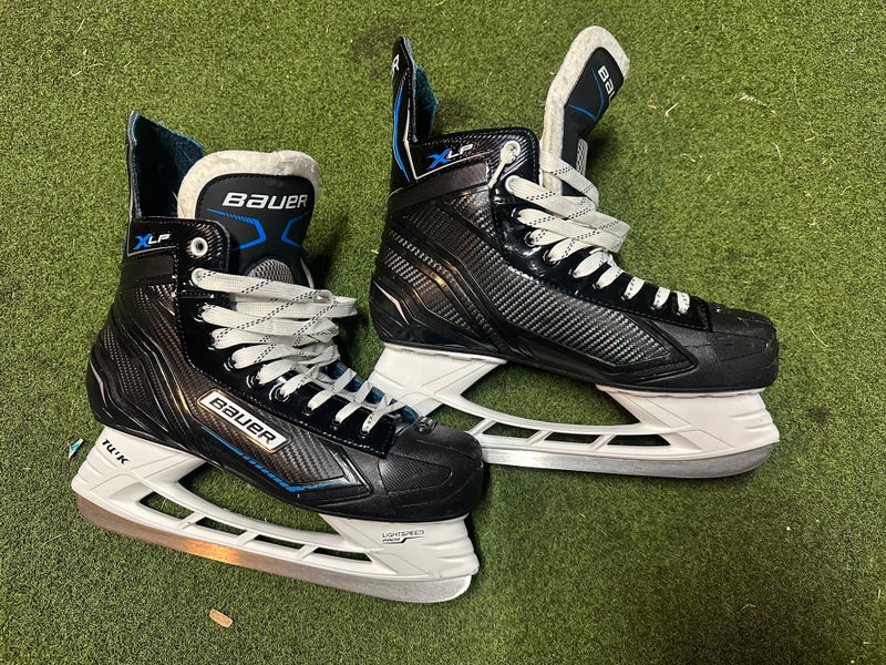 Used Senior Bauer Regular Width 10 XLP Hockey Skates