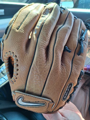 Used Left Hand Throw Nike Diamond Ready Baseball Glove 13"