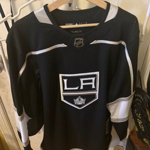 LA Kings 2016-17 Home Jersey