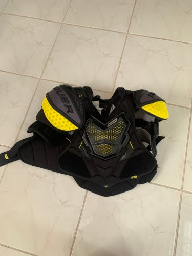 Used Large Bauer Ultra Sonic Shoulder Pads