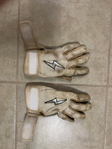 Bruce Bolt Batting Gloves