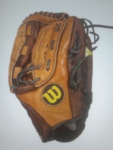 Used Wilson Right Hand Throw Infield A450 Baseball Glove 13"