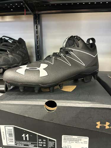 Used Under Armour Senior 11 Football Cleats