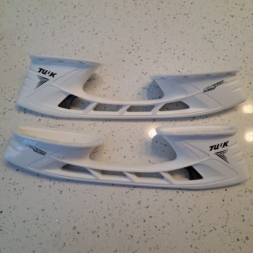 New Bauer Tuuk lightspeed edge 254 mm