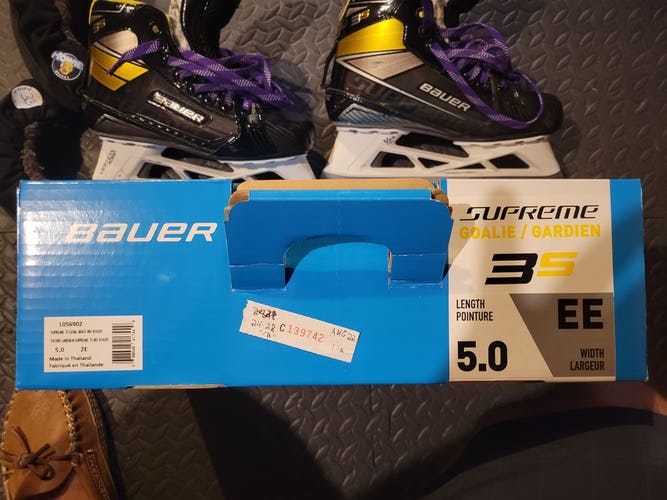 Used Intermediate Bauer Supreme 3S Hockey Goalie Skates Extra Wide Width Size 5