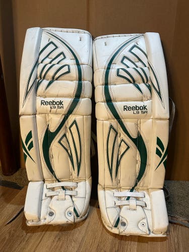 Reebok L9 Senior Goalie leg pads 35 + 1