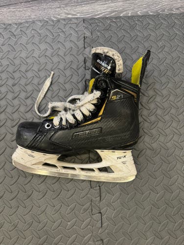 Used Bauer Size 7.5 Supreme S27 Hockey Skates