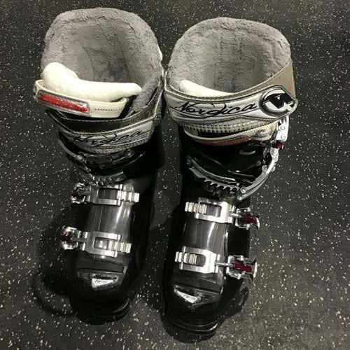 Used Nordica Cruise 75 W 225 Mp - J04.5 - W5.5 Girls' Downhill Ski Boots