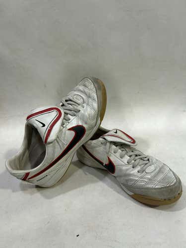 Used Nike Senior 7 Indoor Soccer Indoor Cleats