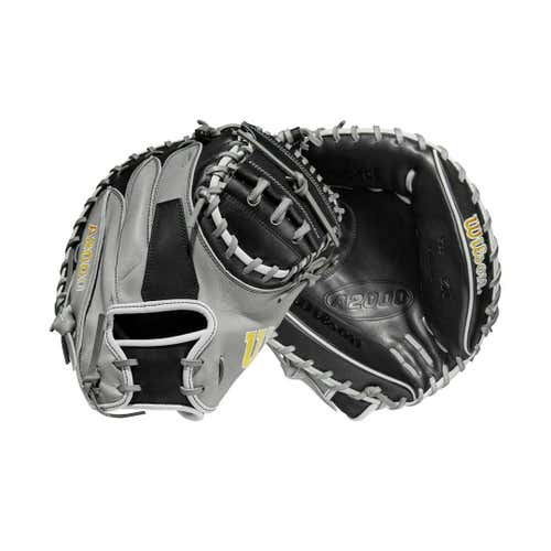 New Wilson A2000 M2 2023 Catcher's Mitt Right Hand Throw 33.5"