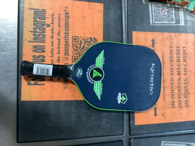 Used Pro Kennex Pro Flight Pickleball Paddles