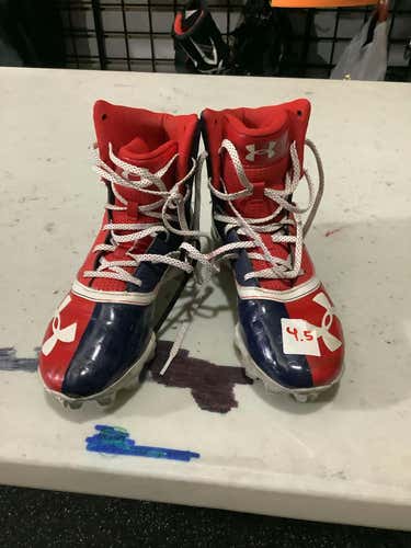 Used Under Armour Junior 04.5 Football Cleats