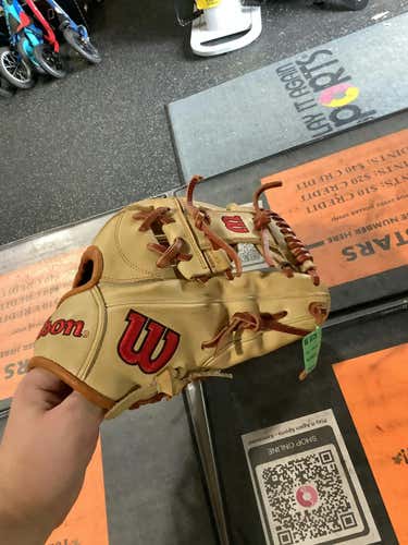 Used Wilson A2000 1787 11 3 4" Fielders Gloves