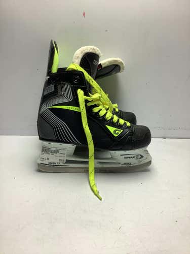 Used Graf Supra G35 Junior 04 Ice Hockey Skates