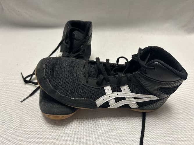 Used Asics Senior 6 Wrestling Shoes