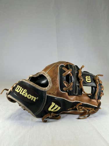 Used Wilson A2000 11 1 4" Fielders Gloves