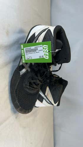 Used Asics Senior 11 Wrestling Shoes