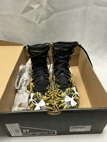 Used Under Armour Senior 6 Football Cleats