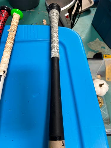 Used Marucci (-3) 29 oz 32" Bat