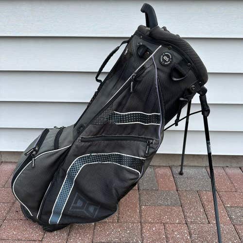 READ Datrek Go Lite Hybrid Stand Carry Golf Bag 14 Way Black Blue