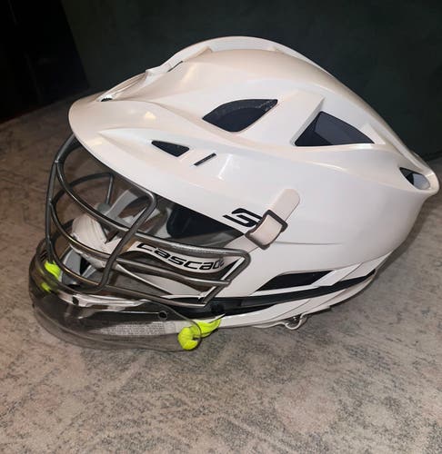 Used Goalie Cascade S Helmet