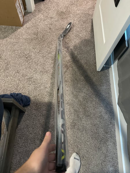 New Senior Bauer Right Handed P88  Vapor Hyperlite 2 Hockey Stick