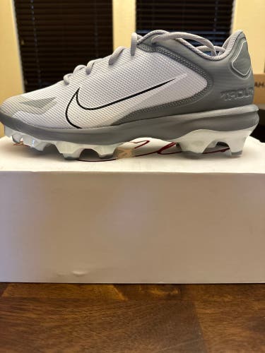 Gray New Adult Low Top Molded Cleats Force Zoom Trout 8