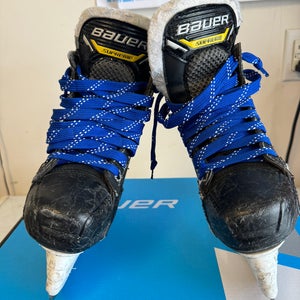 Used Junior Bauer Regular Width Size 1 Supreme M1 Hockey Skates