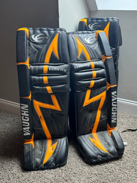 Brand New! 34" Vaughn V3 Pro Goalie Leg Pads