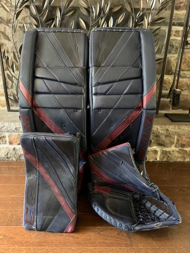 Used  CCM Regular Eflex 5 Goalie Full Set