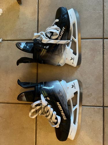 Bauer hyperlite 2 skates Size 6.5 Fit 1