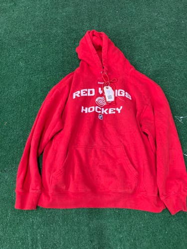 Used Men's Large Gray Detroit Red Wings Hoodie