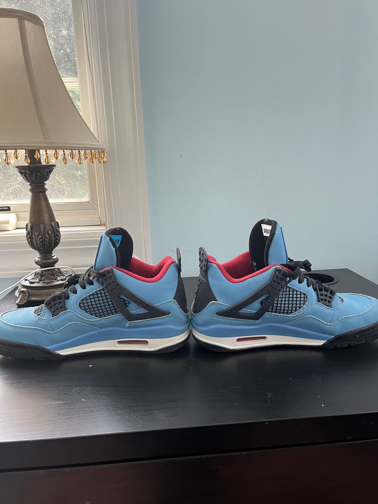 travisscott jordan 4
