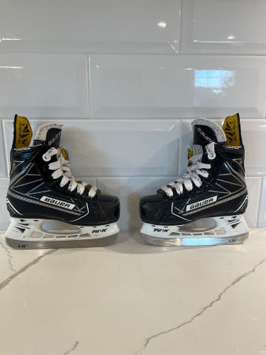 Used Junior Bauer 8 Supreme 1S Hockey Skates