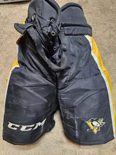 PITTSBURGH PENGUINS CCM HP35 Medium Pro Stock Game Worn Used Pants