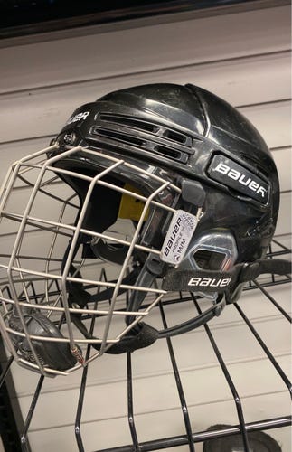 Bauer Re-akt 75 Used Medium Black Helmet combo profile iii cage reakt