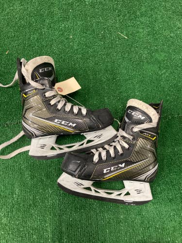 Used Youth CCM Super Tacks AS1 Hockey Skates Regular Width 12.5