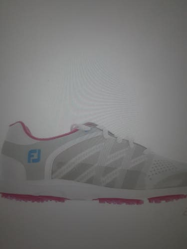 New Size 6.0 (Women's 7.0) Women's Footjoy Golf Shoes