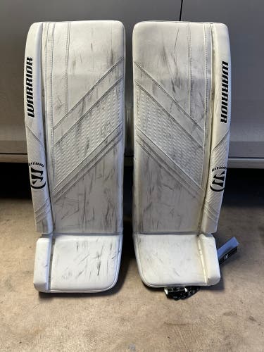 Intermediate Warrior Ritual G/6 E+ Goalie Pads. 32+1