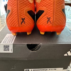 Adidas soccer shoes size 9M/10W