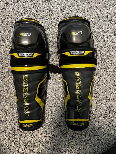 New Junior Bauer 12"  Supreme S29 Shin Pads