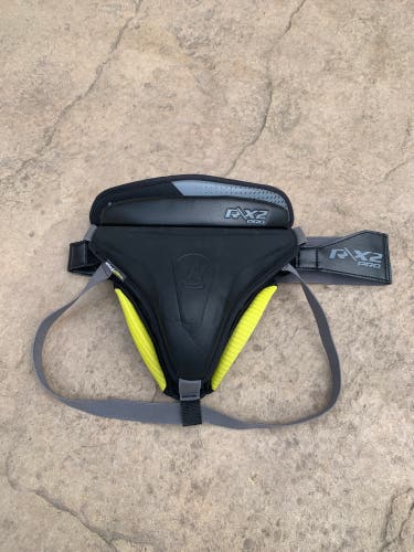 Warrior R/X2 Pro Senior Goalie Cup