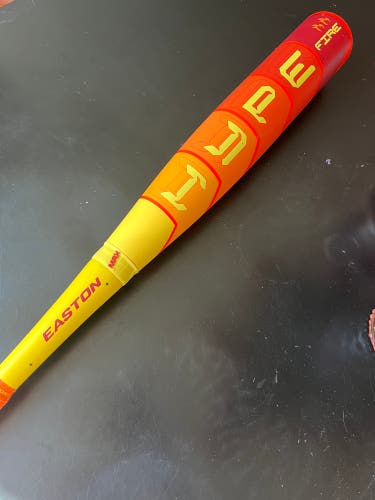 2025 Easton Hype Fire USA Bat
