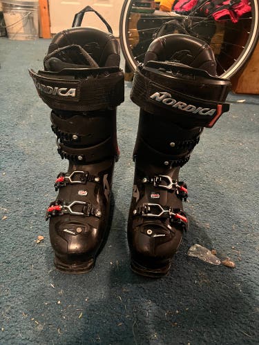 Nordica Speedmachine 130 26.5