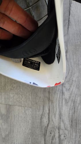 Used Senior Warrior R/F1 Goalie Mask