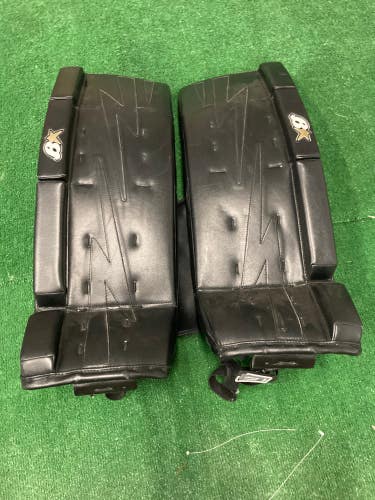 Used 29" Intermediate Brian's Netzero Goalie Leg Pads