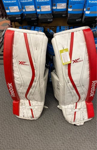 Reebok XT28 Used White Intermediate 31" Goalie Leg Pads goal xt 28