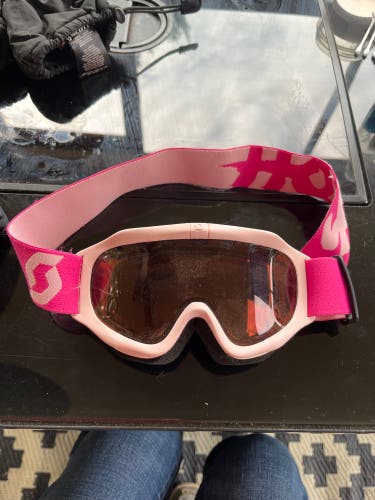 Used Kid's Scott Small Ski Goggles