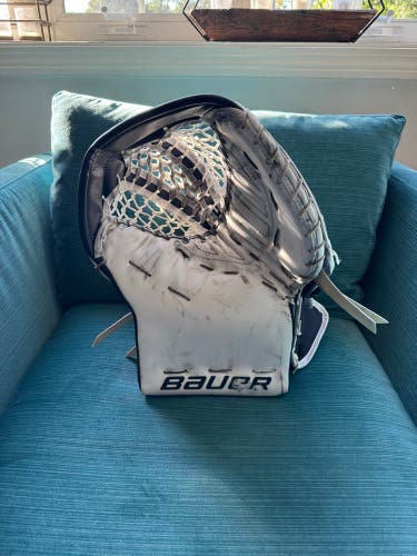 Bauer Custom Goalie Glove